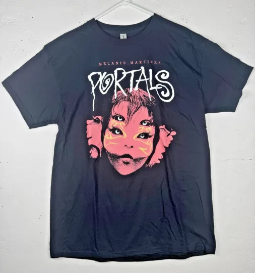Discover Melanie Martinez Portals Graphic T-Shirt Black