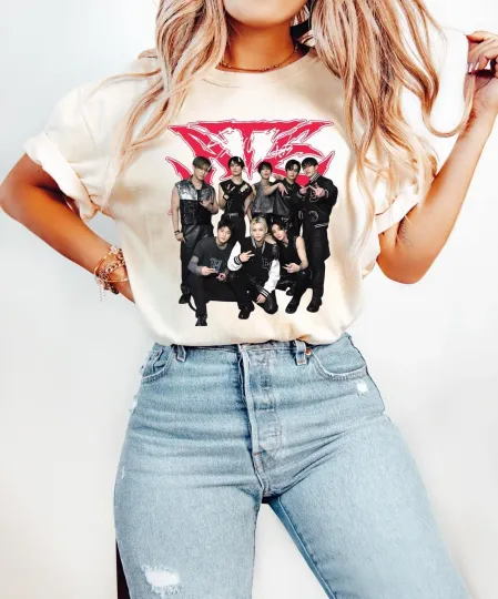 Discover Stray Kids Skz T-Shirt, Straykid Gifts For Man And Women Unisex T-Shirt