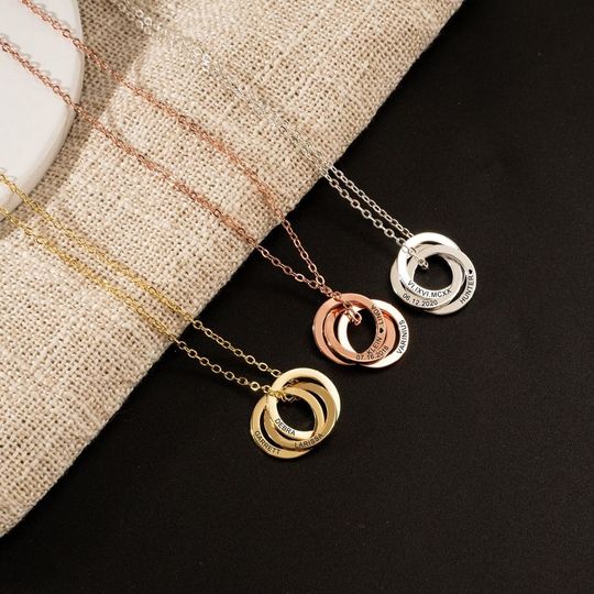 Explore Interlocking Circle Necklaces