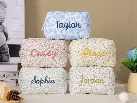 Handmade Embroidered Makeup Bag, Custom Name Floral Cosmetic Bag, Travel Makeup Pouch, Women Toiletry Kits, Bridesmaid Gifts, Gift for Her