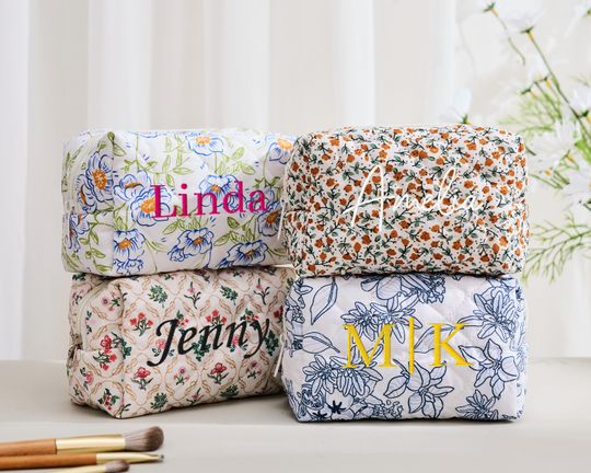 Custom Embroidered Makeup Bag, Personalized Travel Cosmetic Pouch for Bridesmaids, Ideal for Bridal Shower, Bride Toiletry Bag, Wedding Gift