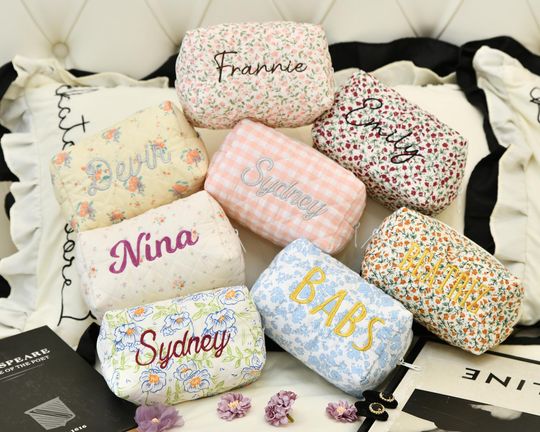 Personalized floral embroidered cosmetic bag with floral pattern, can be used as bridesmaids, bridal shower, travel organizer,Christmas gift