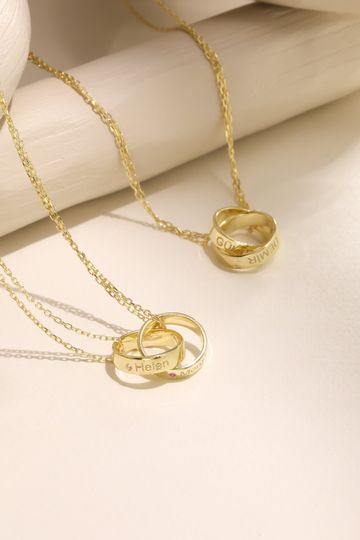 Engraved Interlocking Circles Necklace, Couples Jewelry, Personalized Anniversary Gift, Mothers Day Gift, Mother Necklace