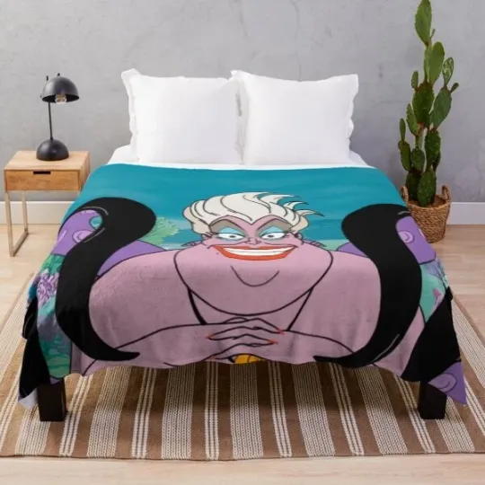 Discover Disney Cute Pizza Fleece Blanket