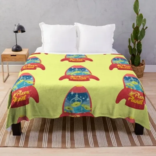 Discover Disney Toy Story The Claw  Alien Pattern Place Family Fleece Blanket