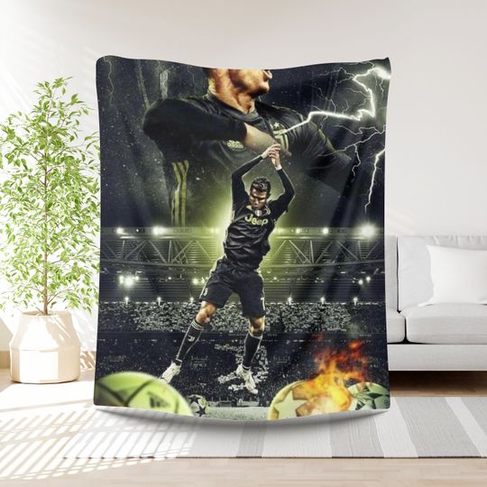 Ronaldo Football Blanket Boys Gift Idea Soccer Player Bedding Birthday Present Sports Lover Throw Gift for Boys Football lover Soccer gift