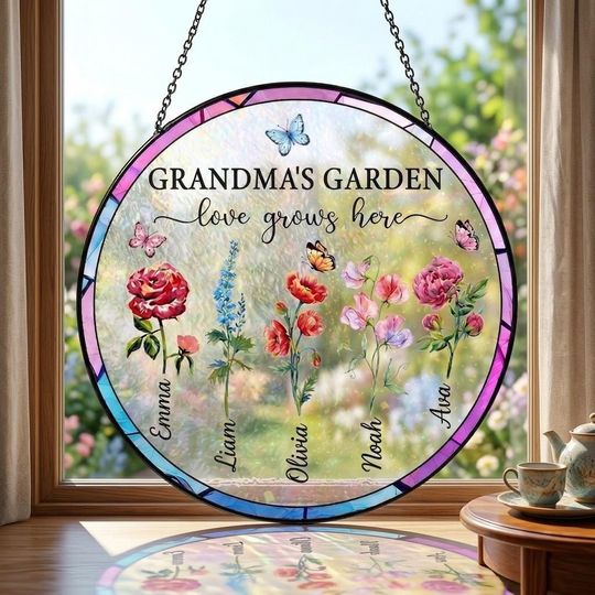 Mom's Garden Round Glass Window Decor, Personalized Floral Suncatcher Ornament, Mother's Day Gift