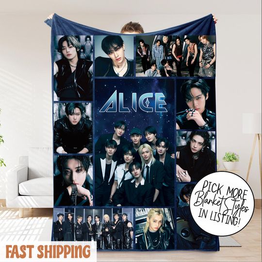 Discover STRAYKIDS Custom Name Blanket,Stray Kids SKZOO Custom Name Blanket,Cozy Fandom Decor Gift for Fans, Bedroom Bedding,Stray Kids K-Pop Blanket