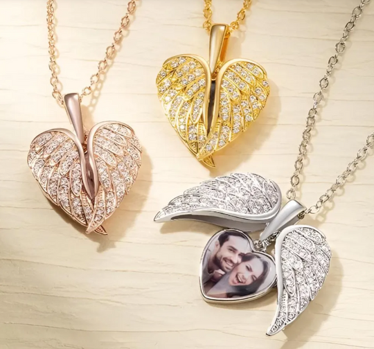 Explore Pendant Necklaces