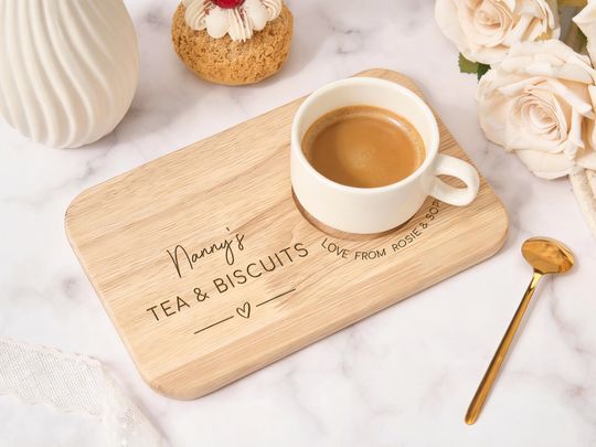 Discover Mum Gift | Wooden Tea & Biscuits Tray for Mum, Mam, Mom, Mummy, Mammy, Mommy | Mother's Day Gift | Mum Birthday