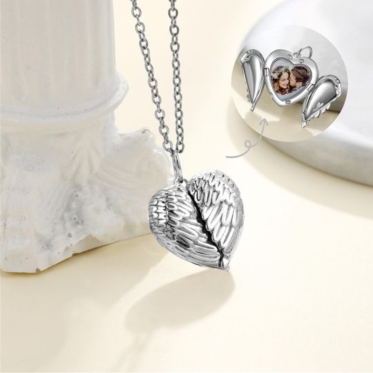 Personalized Wings Heart Locket Photo Necklace,Angel Wings Heart Locket 925 Sliver Necklace,Memorial Gifts for Her,Mom, Grandma, Wife