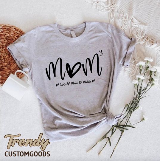 Discover Custom Mom Shirt,Mama Shirt With Kids Names,Mother Gift,Personalized Mom Tshirt,Mother's Day Shirt,Mama With Children Names Tee,Best Mom Tee
