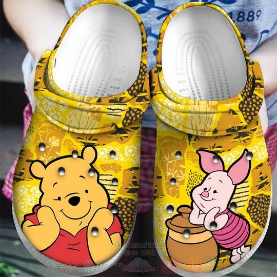 Winnie The Pooh Cartoon Clog Shoes, Clogs Shoes For Men Women and Kid