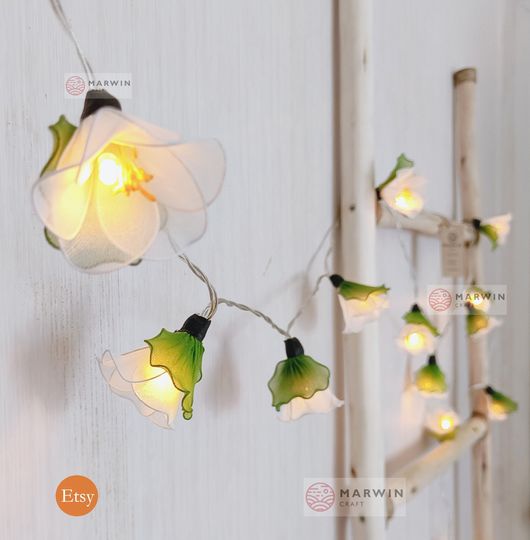 White String Lights Rain Lilly Flower Fairy Lights Bedroom Home Decor Living Room Wall Hanging Lights Wedding Decor Dorm USB Battery Plug