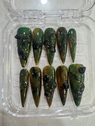 Cyberpunk Bio Press On Nails: Deep Forest Green Black 3D Texture Gift Set