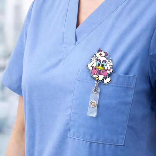 Discover Mickey Friends Easter Egg Badge Reel, Disney Character ID Holder 2026 JDJA30-3