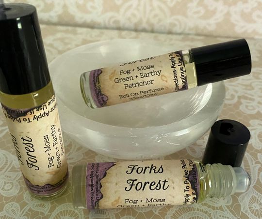 FORKS FOREST Roll On Perfume - 10ml, Pacific Northwest, Rain, Moss, Petrichor, Thunderstorm, Fog, Atmospheric