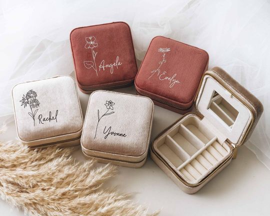 Custom Jewelry Box, Gift for Her, Bridesmaid Proposal: Birth Flower Design, Square, Avalable in Velvet