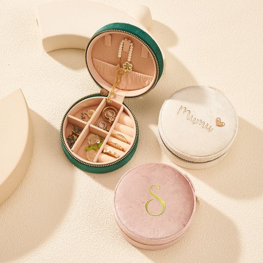 Personalized Jewelry Box,Wedding Favor, Bridal Party Gift, Valentine's Gifts for Her,Personalized Bridesmaid Gift,Velvet Travel Jewelry Case