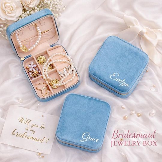 Personalized Bridesmaid Jewelry Box, Custom Velvet Travel Jewelry Case, Bridesmaid Gift Box  Bridal Party Proposal Gift, Wedding Keepsake