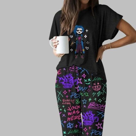 Discover Jinx Girl Casual Pajama Set - Neon Street Art Print Loungewear for Bold & Playful Nights