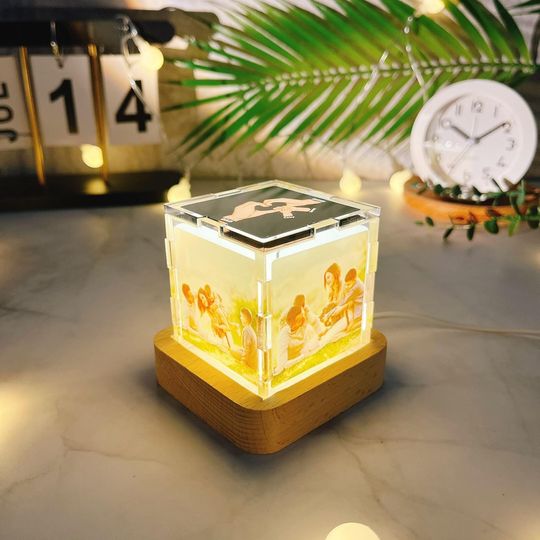 Personalized Photo Cube Lamp - Custom Multi Picture Name Frame Acrylic Magic Cube LED Night Light Home Decor Father's Day