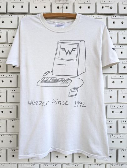 Discover Vintage Mid 00s Weezer T-Shirt Alternative Geek Rock Pop Punk Band Merch Computer Graphic Tee