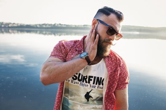 Wearing graphic tee under a hawaiian shirt