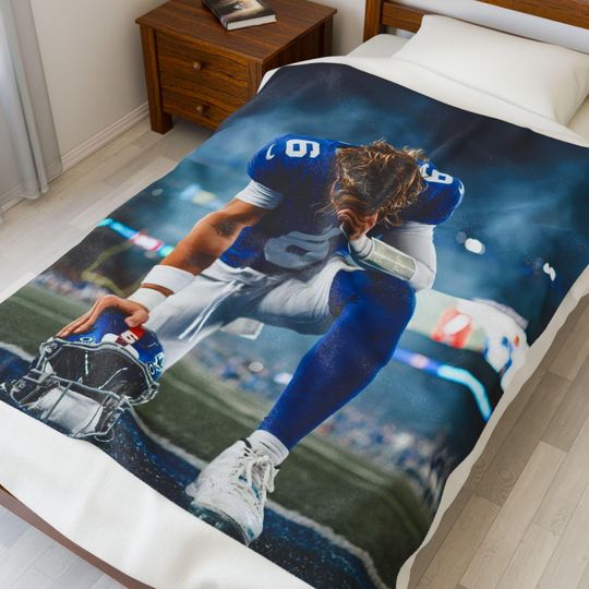 Discover Jaxson Dart Giants Plush Blanket - Soft Decorative Throw