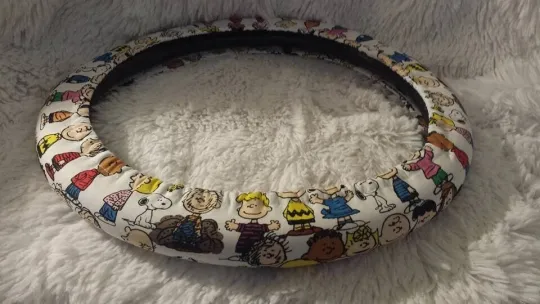 Charlie Brown Peanuts Gang Steering Wheel Cover