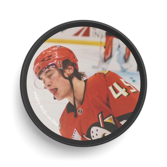 Hockey Puck - Beckett 2