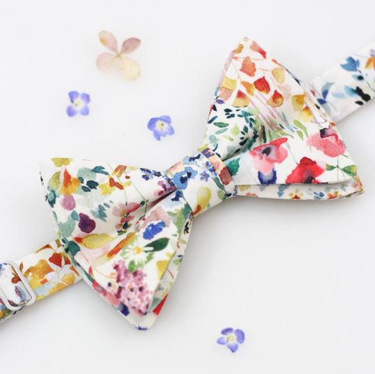 Elegant Men's Floral Bow Tie | Handmade Luxury Accessory for Weddings, Proms, and Special Occasions