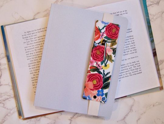 Elastic Pen Holder for Notebooks: Journal Accessory