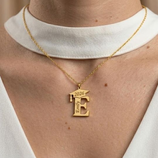 Personalized Graduation Necklace High School Graduation Gift Bachelor Cap Necklace Class of 2026 Memorial Necklace Graduation Cap Necklace