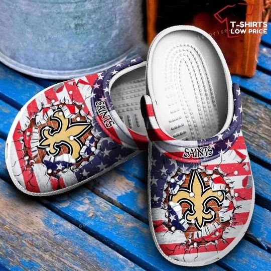 Discover football New Orleans Saints USA Flag Breaking Wall Clogs