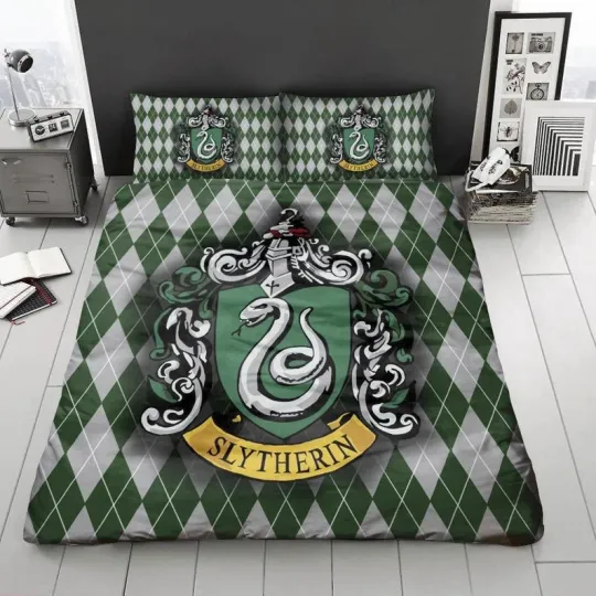 Discover Slytherin House Bedding Set