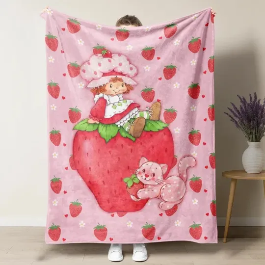 Discover Cute Retro Girl Hair Strawberry Theme Fleece Blanket