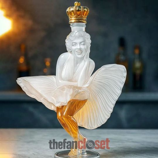 Marilyn Monroe Whiskey Bottle – A Timeless Icon in Crystal and Gold