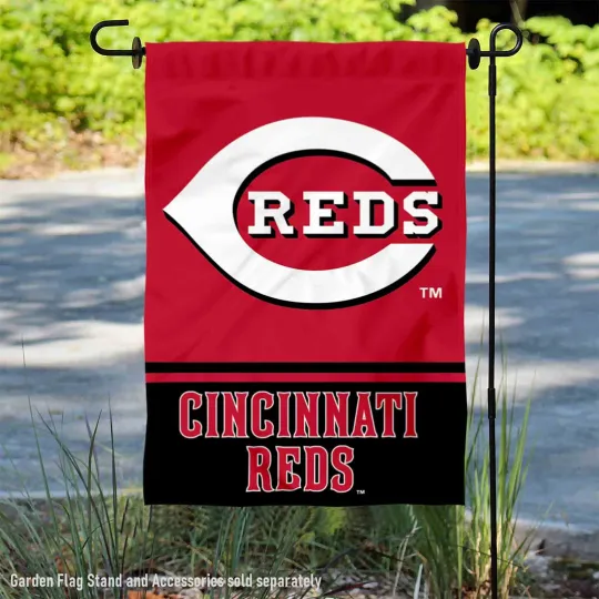 Cincinnati Reds Garden Flag and Yard Banner
