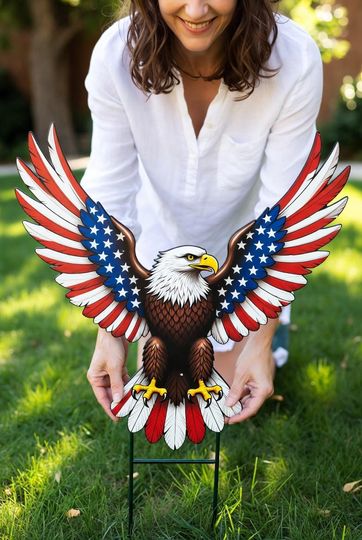American Eagle Garden Stake, Patriotic Metal Yard Art, USA Flag Bald Eagle Decor, Outdoor Memorial Day Sign