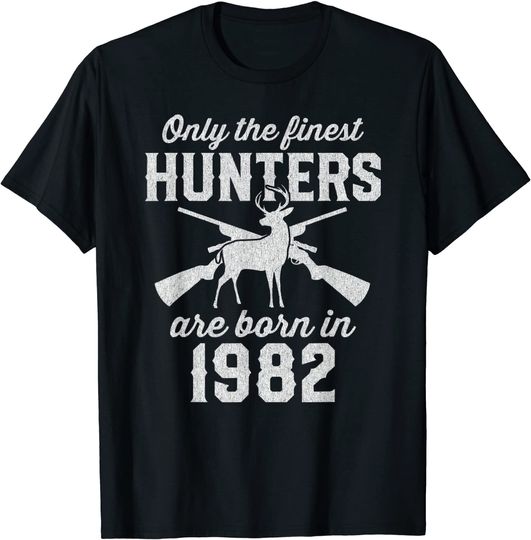 Gift for 38 Year Old Deer Hunter 38th Birthday 1982 Hunting T-Shirt