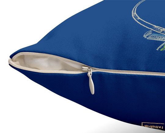 Gateway Arch St Louis Throw Pillow