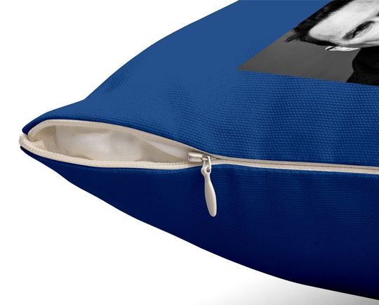 Norm Macdonald R.i.p 1959-2021 Throw Pillow