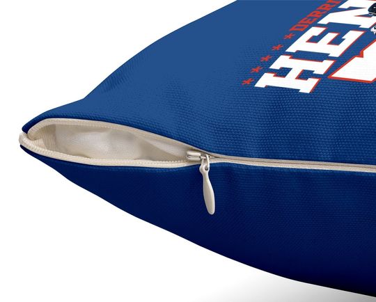 Derrick Henry 22 Tennesese Titan Throw Pillow