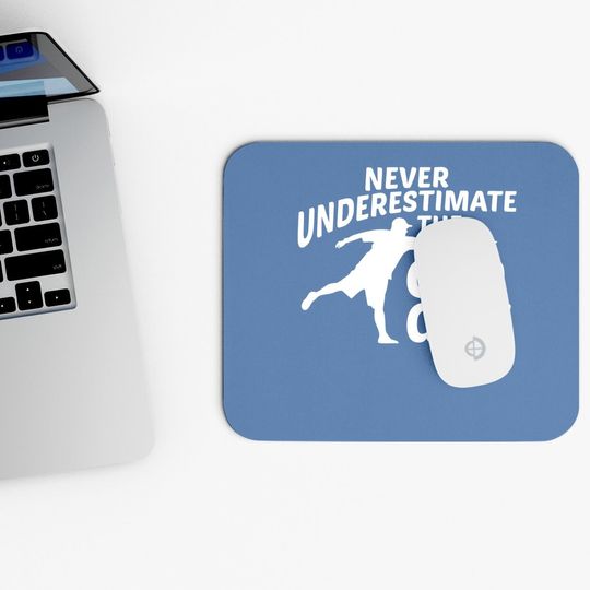 Never Underestimate The Old Guy Funny Disc Golf Designs Mouse Pad