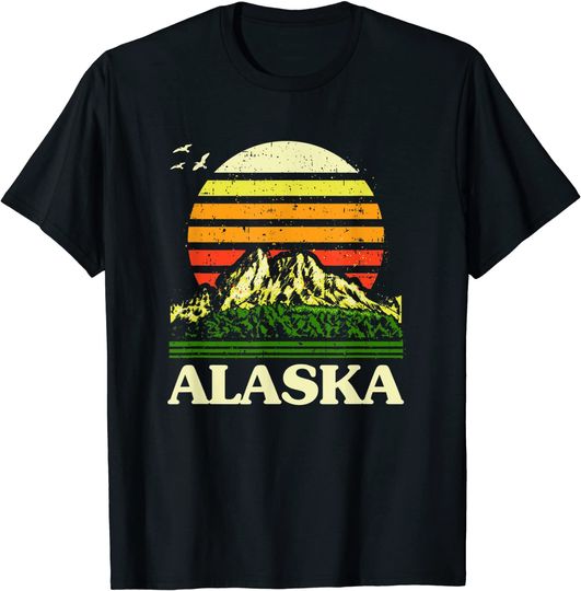 Discover Alaska Vintage Mountain Sunset Souvenir T Shirt