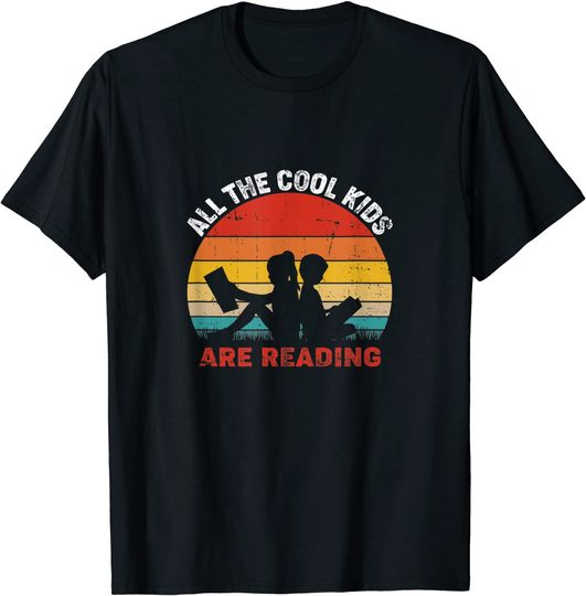 Discover Alle The Cool Kids Are Reading Clothing T-Shirt