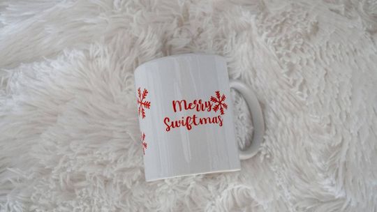 Discover Merry Swiftmas Taylor Christmas Mug