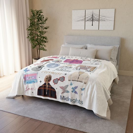 Discover Taylor Eras Collage Bedding Set