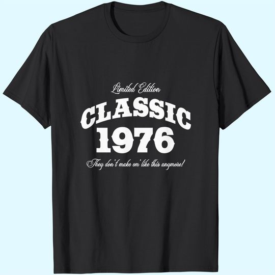 Discover 45 Year Old: Vintage Classic Car 1976 45th Birthday T Shirt